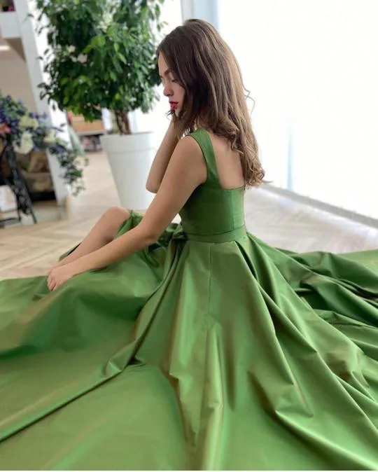 A-line Sweetheart Green Split Prom Dress Evening Dress With Pockets PSK251