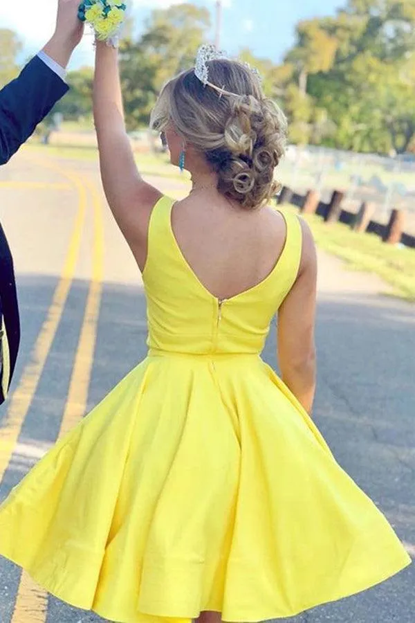 A Line V Neck Short Yellow Prom Dresses Satin Homecoming Dresses PD467