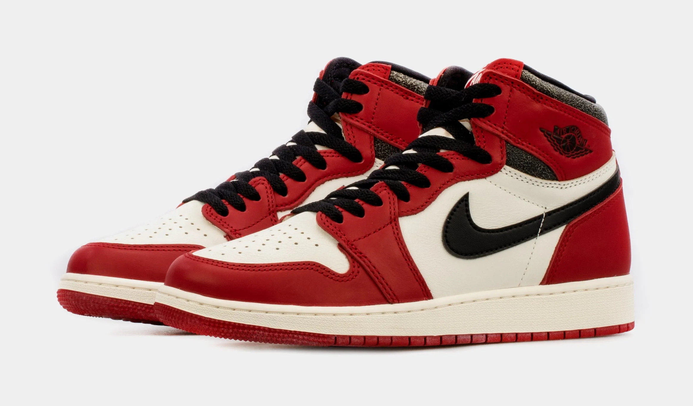 Air Jordan 1 High OG Chicago Lost & Found Grade School Lifestyle Shoes (Red/Black) Limit One Per Customer