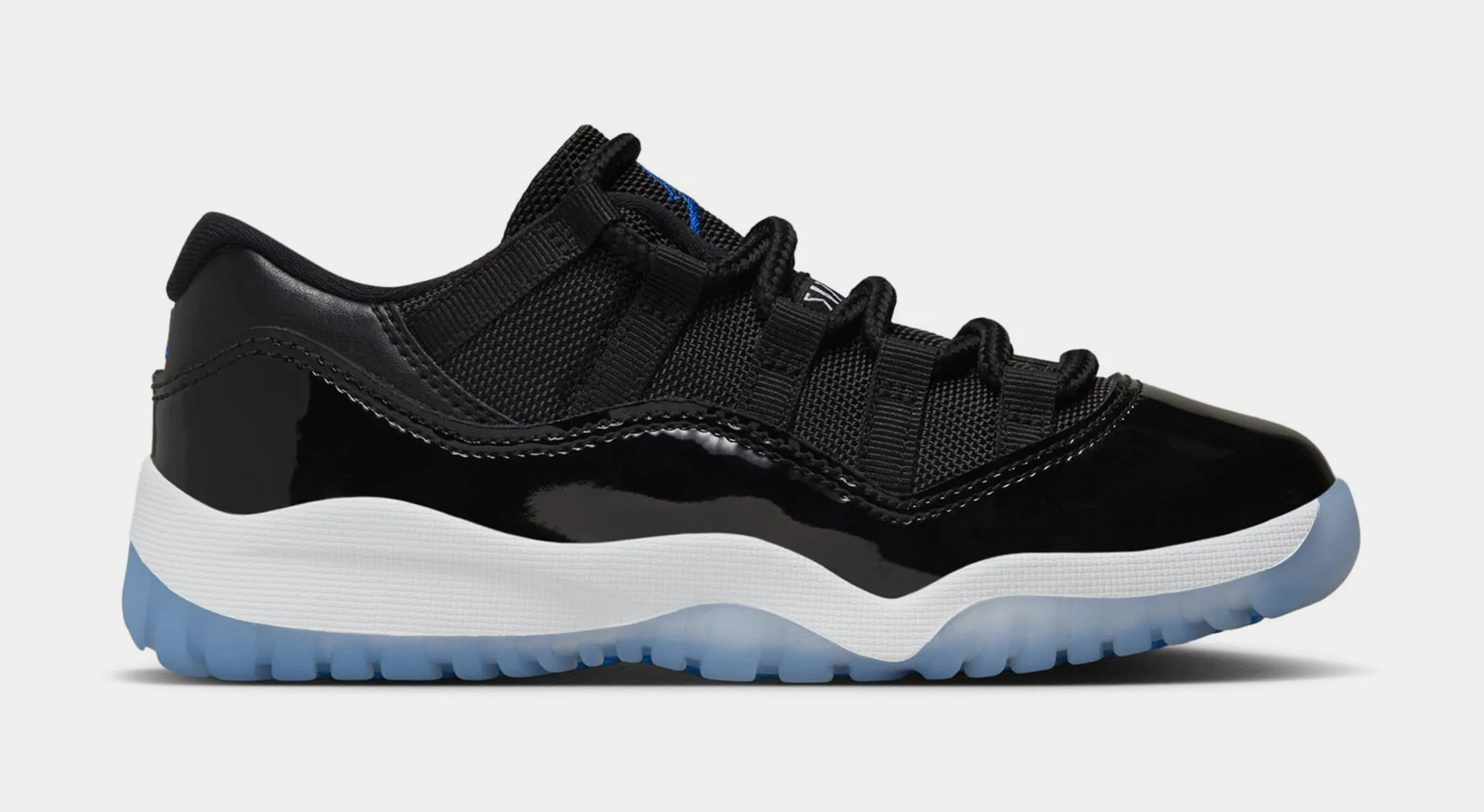 Air Jordan 11 Retro Low Black and Varsity Royal Preschool Lifestyle Shoes (Black/Varsity Royal/White)