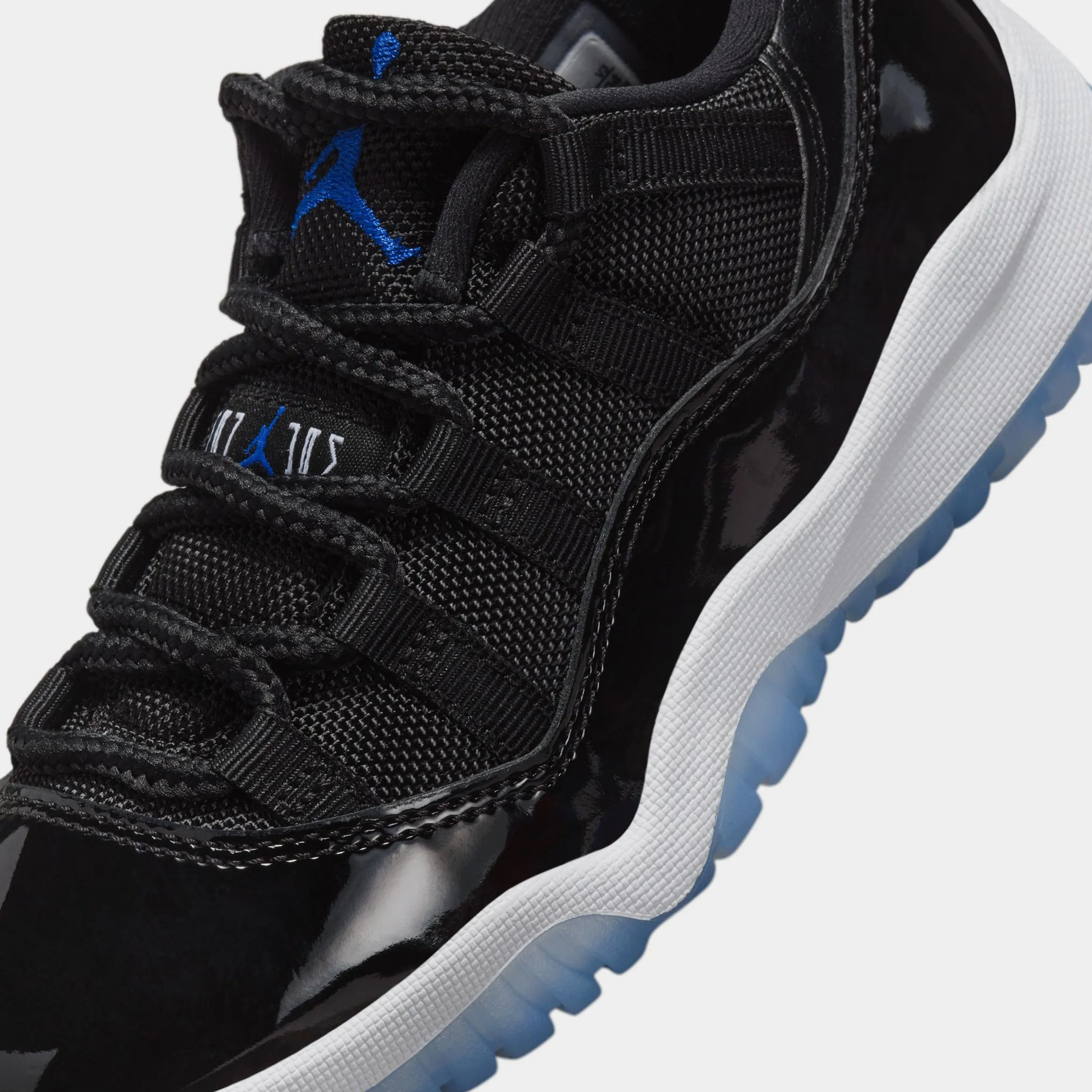 Air Jordan 11 Retro Low Black and Varsity Royal Preschool Lifestyle Shoes (Black/Varsity Royal/White)