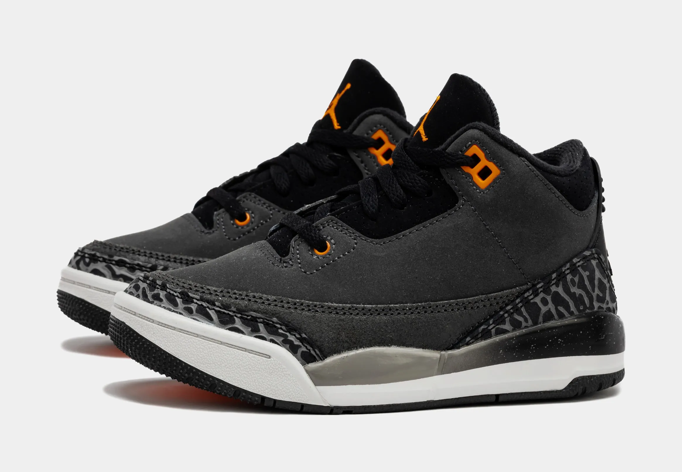 Air Jordan 3 Retro Fear Pack Preschool Lifestyle Shoes (Night Stadium/Total Orange)