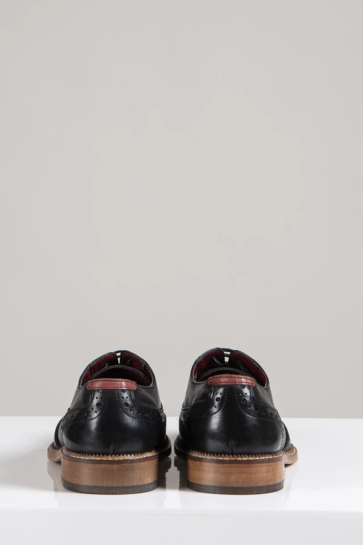 LARKIN - Black Leather Brogue Shoe