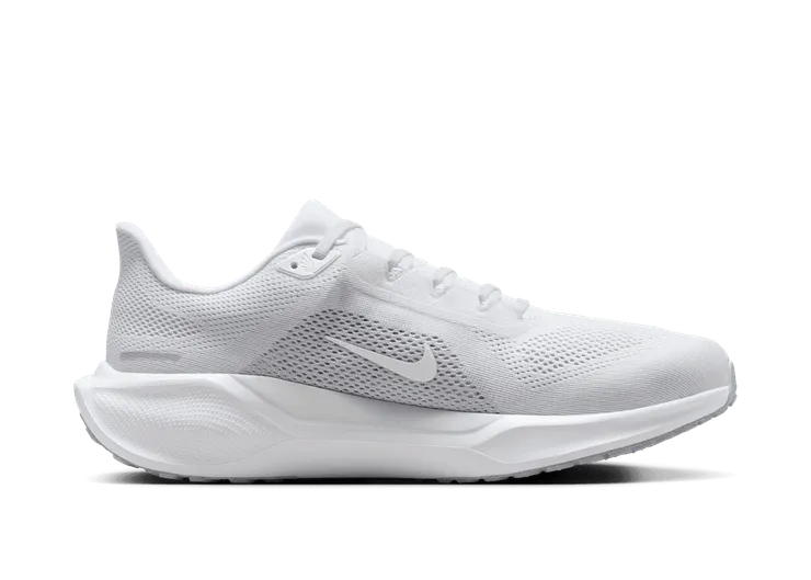 Nike Men's Pegasus 41 Extra Wide Road Running Shoes - All White