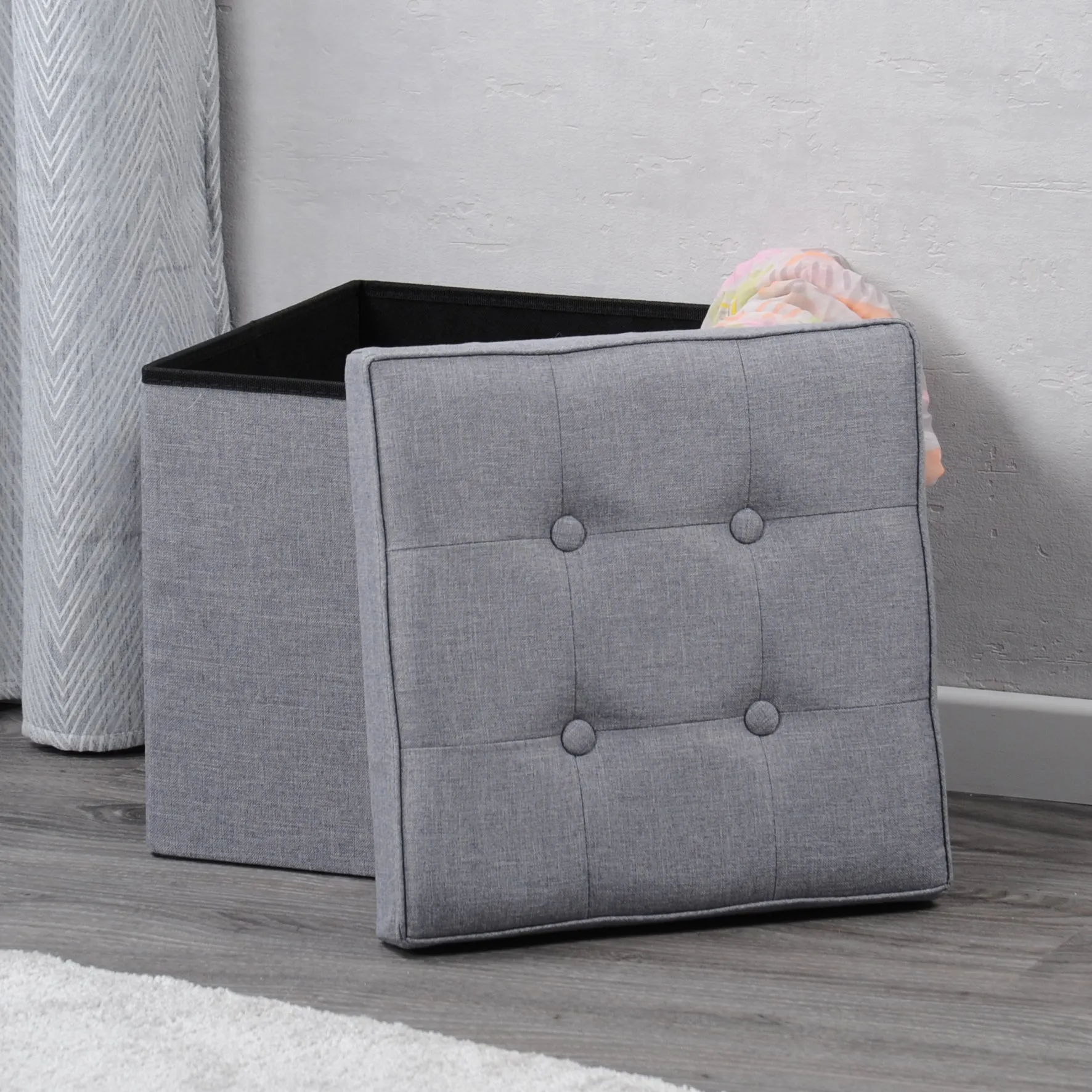 Padded Box Grey