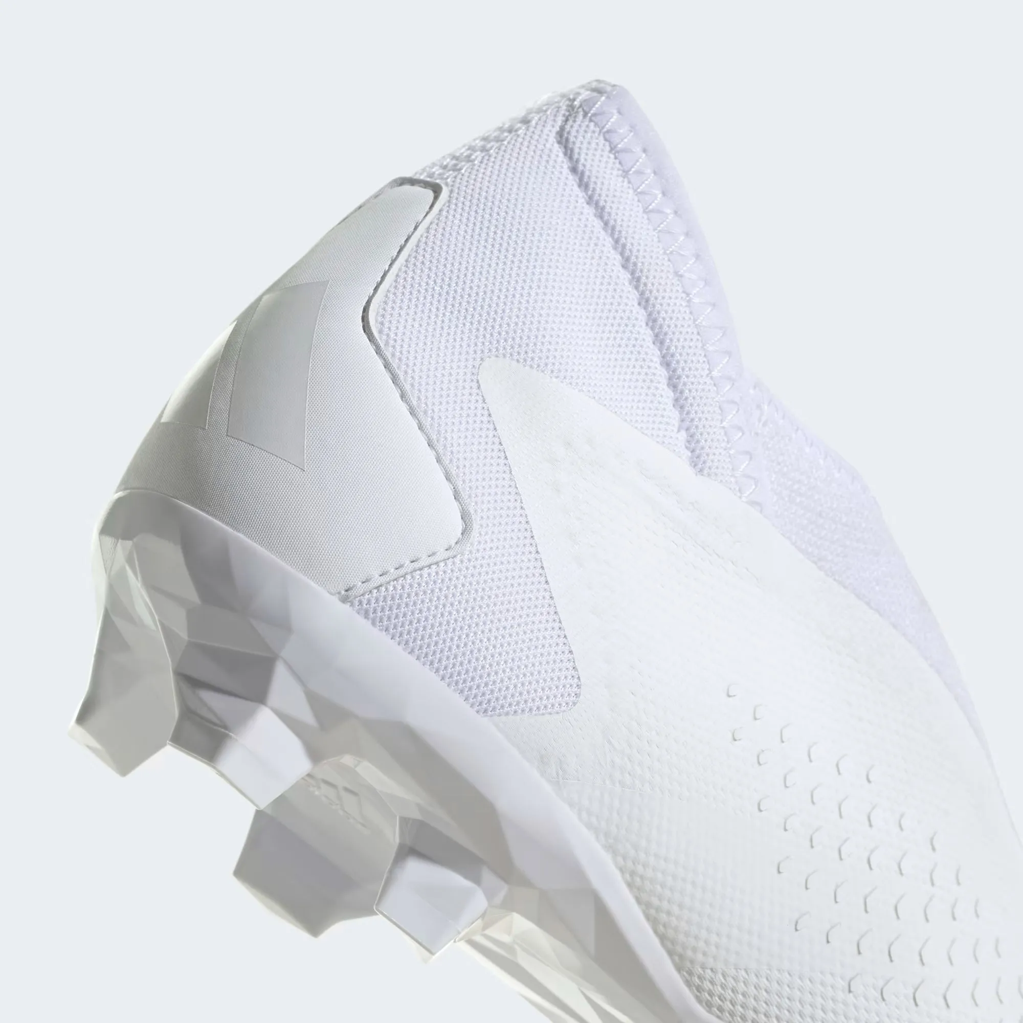 Predator Accuracy.3 Laceless FG [Cloud White]