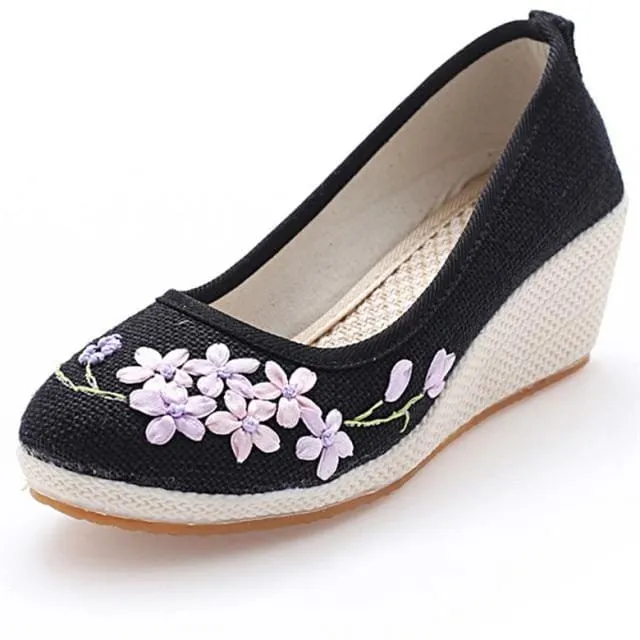 Retro Floral Embroidery Cloth Canvas Wedges Vintage Women Pumps Linen Shoes