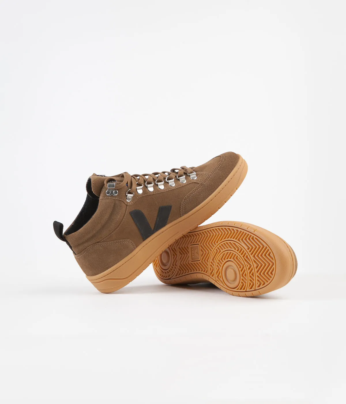 Veja Roraima Suede Shoes - Brown / Black / Gum Sole