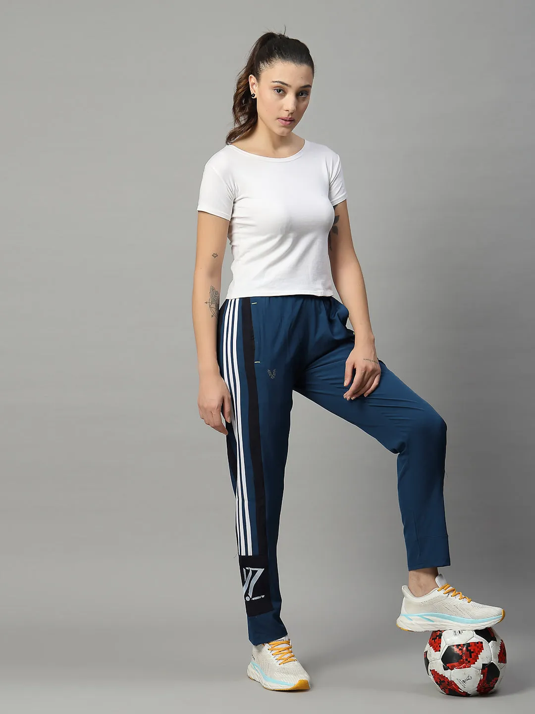 Women's Cotton Regular Fit Joggers Track Pants with 2 Zippered Pockets