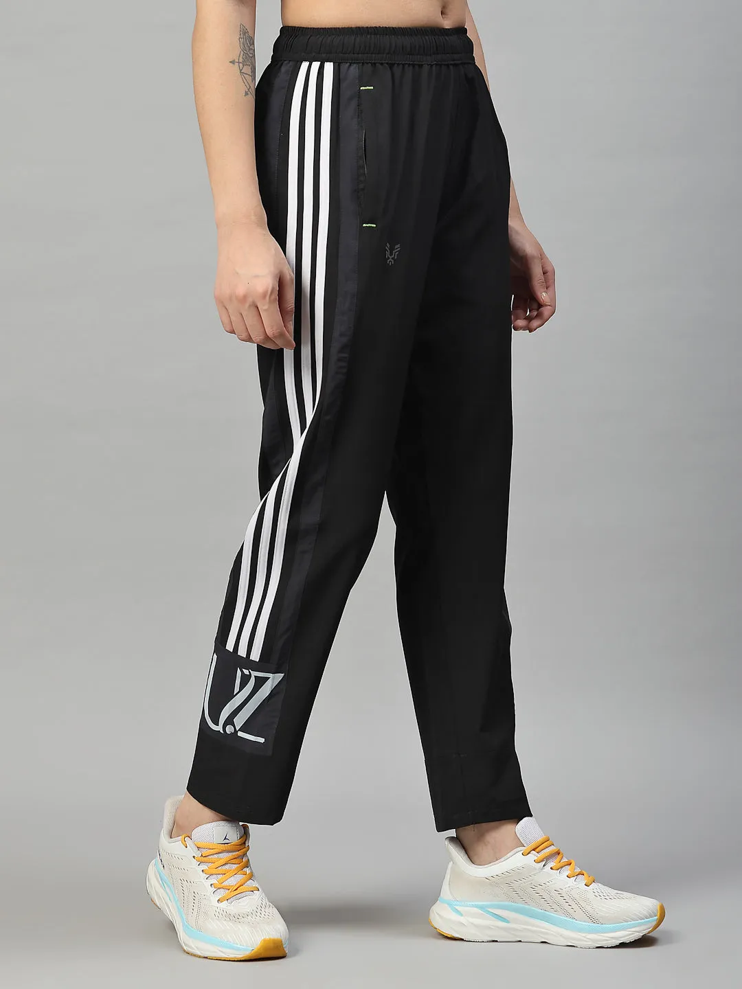 Women's Cotton Regular Fit Joggers Track Pants with 2 Zippered Pockets