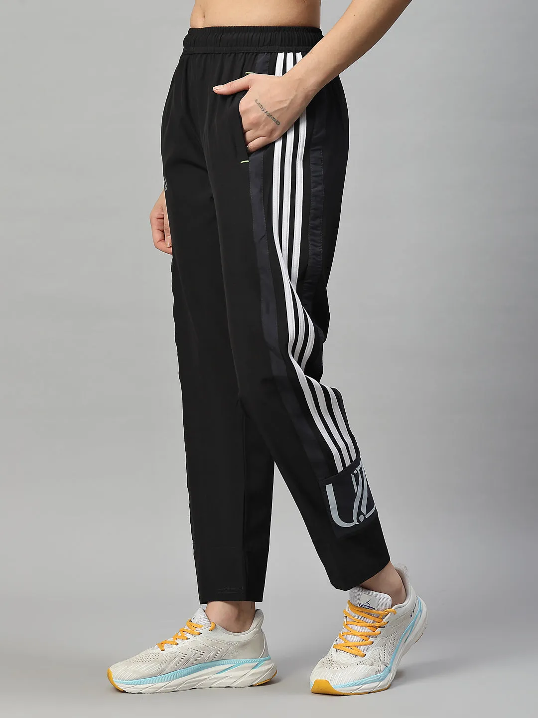 Women's Cotton Regular Fit Joggers Track Pants with 2 Zippered Pockets