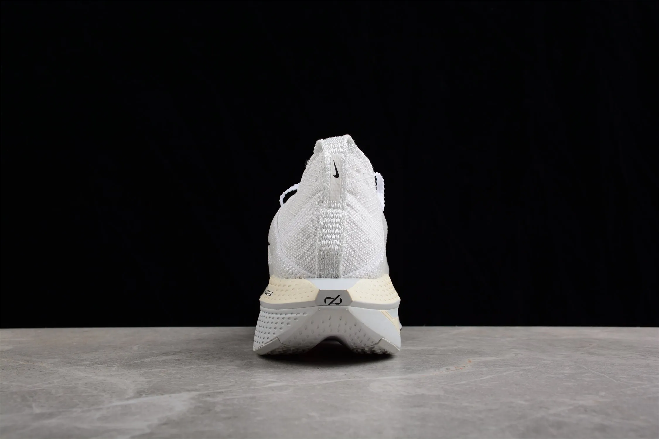 Zoom Alphafly NEXT% 2 White and Black